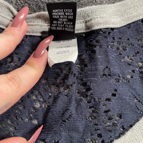 Torrid Short Sleeve Lace Football Tee Size 2x - Picture 5 of 8